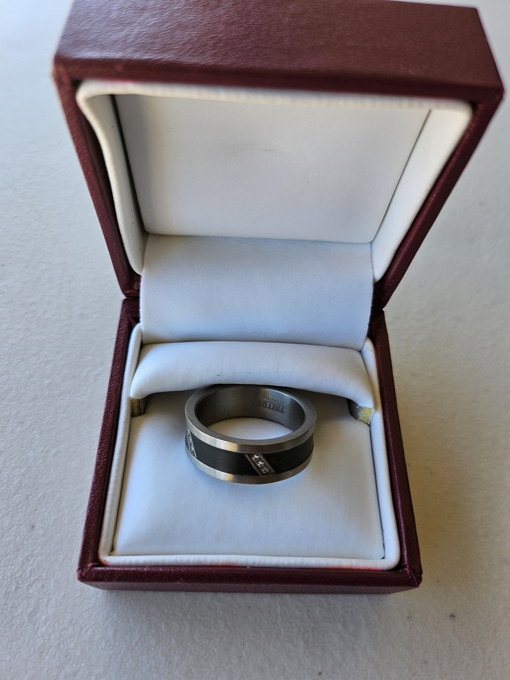 1Helzberg Diamonds Men's Black and Silver Titanium Diamond Accent Ring